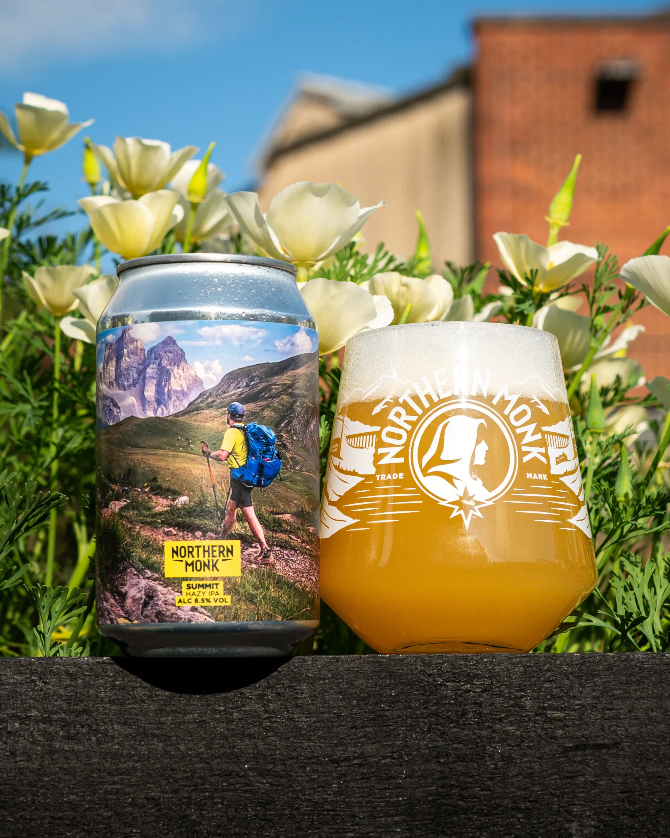 Northern Monk  SUMMIT // HAZE OUTDOORS // POLLY'S // HAZY IPA // 6.5%